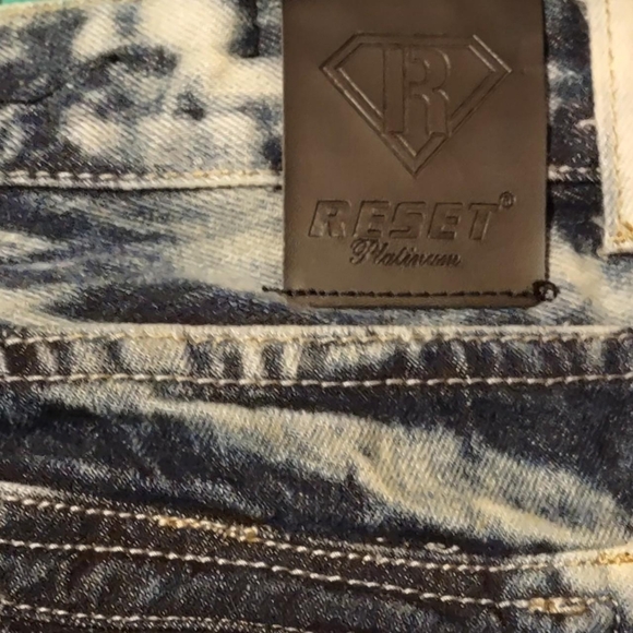 Reset platinum premium denim size 32/32 blue low rise skinny stacked jeans - Picture 3 of 5
